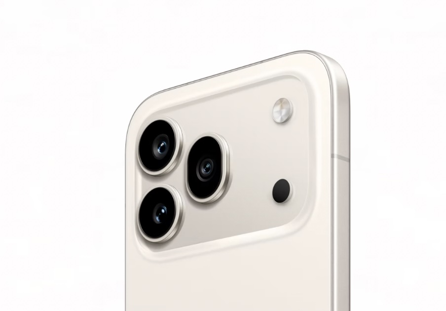 Honor 600 Prossa on kolme takakameraa.