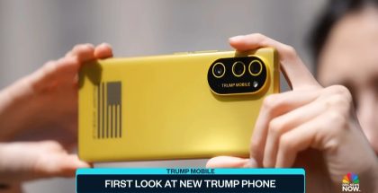 Trump T1 Phone NBC Newsin videolla.