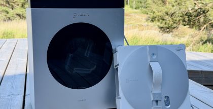 Ecovacs Winbot W3 Omni.
