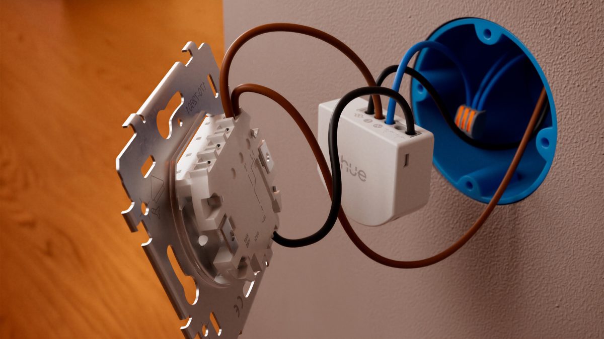 Langallinen Philips Hue -himmenninmoduuli.
