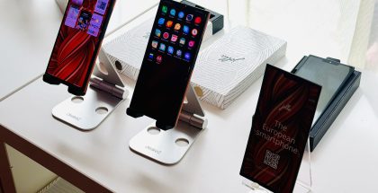 Jolla Phone on varustettu tietenkin Sailfish OS -käyttöjärjestelmällä.