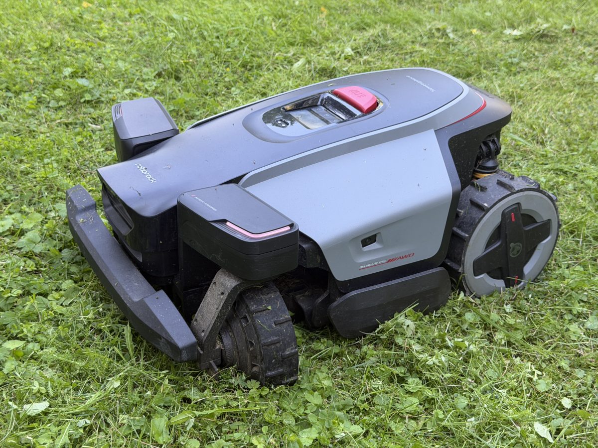 RockMow Z1 on hyvä aloitus Roborockilta robottiruohonleikkureiden saralla.