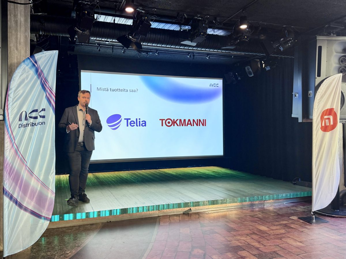 Xiaomi-tuotteet tulevat ensimmäisenä Telian ja Tokmannin valikoimiin, kertoi ACC Distributionin Suomen maajohtaja Martti Hilden.