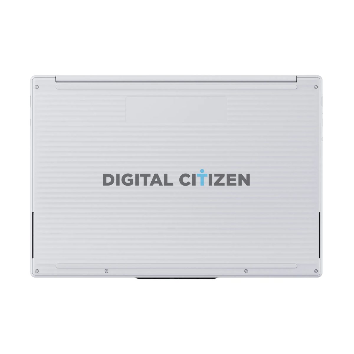 Lenovo Googlebook 15:n pohja. Kuva: Digital Citizen.