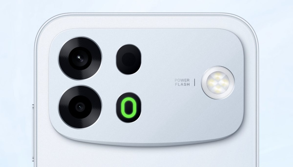 A7 Pro Maxin kamerasaareke sisältää myös RGB LED -ilmoitusvalon.