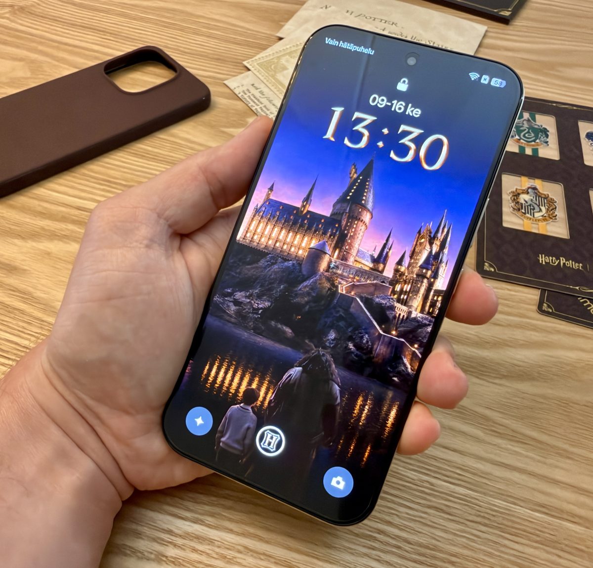 Realme 16 Pro 5G Harry Potter Edition on tehty Tylypahka-faneille.