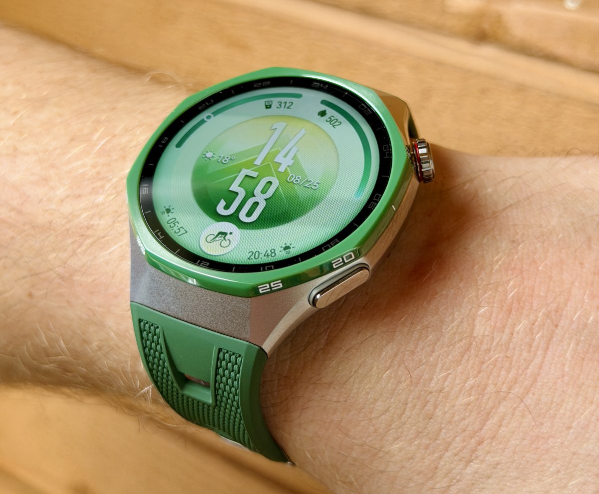 Huawei Watch GT 7 Pro vihreänä värivaihtoehtona.