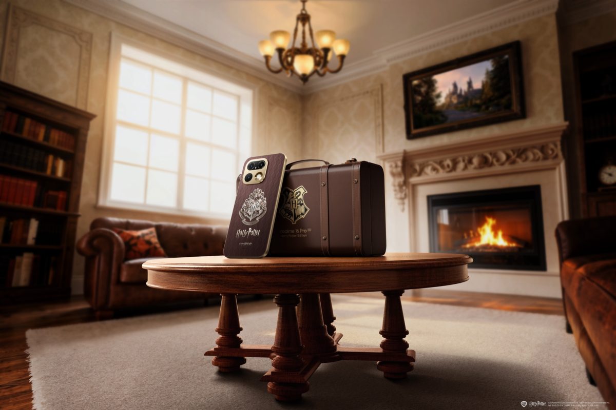 Realme 16 Pro 5G Harry Potter Editionin pakkaus on tehty muistuttamaan Harry Potterin salkkua.
