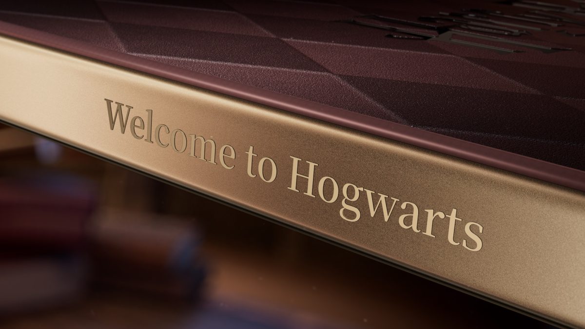 Realme 16 Pro 5G Harry Potter Editionin kyljeltä löytyy tervetuloteksti.
