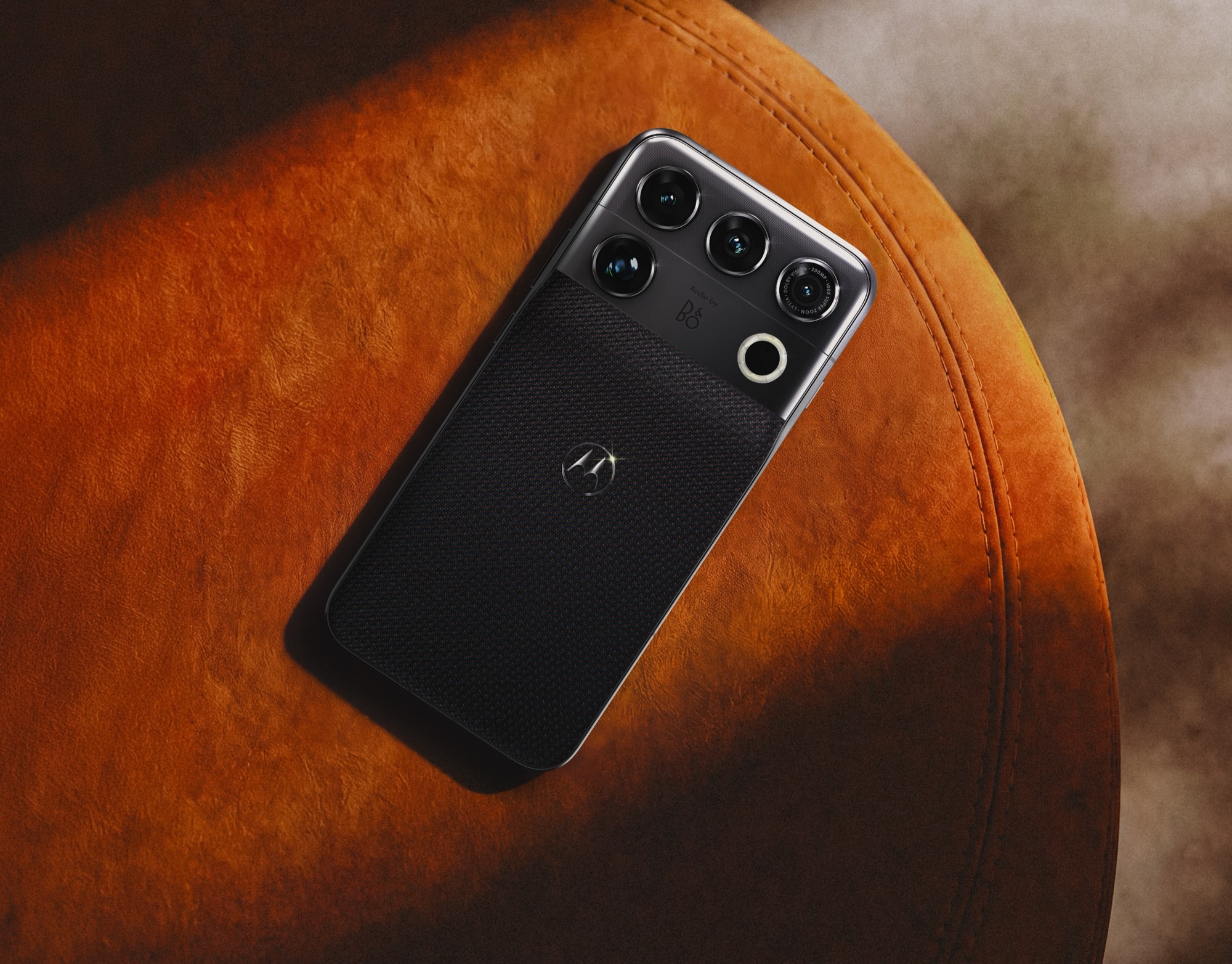 Motorola Signature 27 on yksi ensimmäisiä puhelimia Qualcommin uudella huippupiirillä.