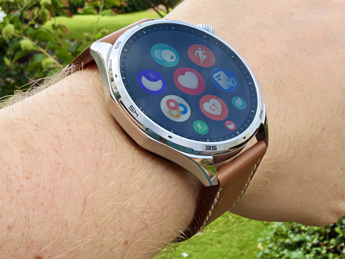 Honor Watch 6:n näyttö on suuri, tarkka ja kirkas.