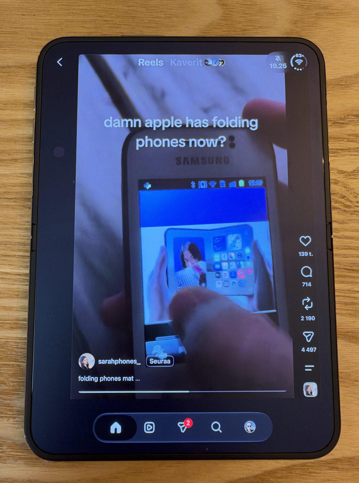 Instagram iPhone Duon sisänäytöllä pystyasennossa.