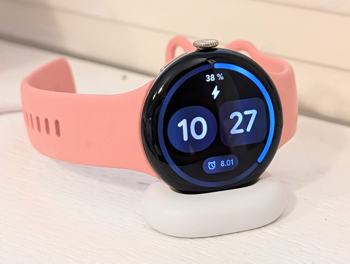 Laturissa Pixel Watch 5:stä tulee minikokoinen tietonäyttö.