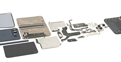 iPhone Duo purettuna. Kuva: iFixit.