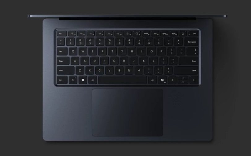 Surface Laptop Ultran näppäimistö ja kosketuslevy.