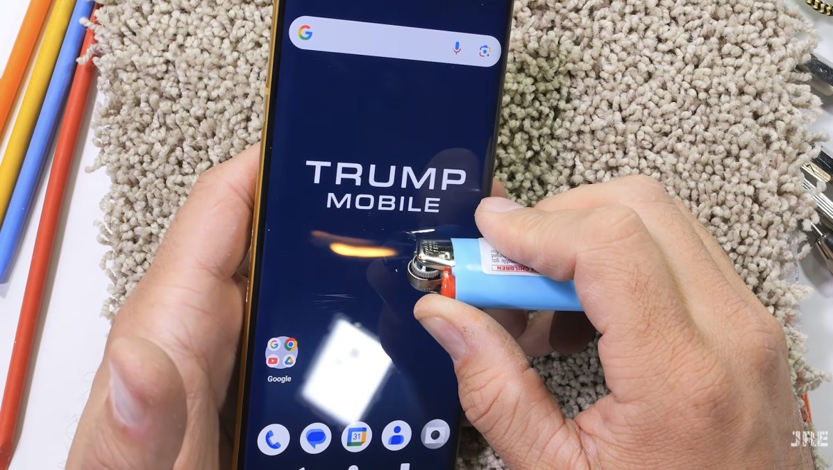 Trump T1 Phone joutui JerryRigEverythingin kuritukseen.